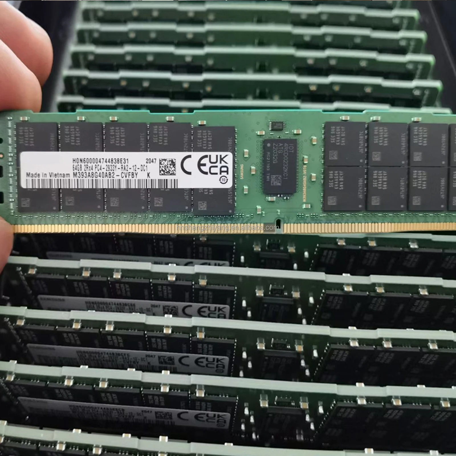M393A8G40AB2-CWE 64GB DDR4 PC4 - 64Gb Ddr4 Ecc Reg 3200Mhz recensione e prezzo